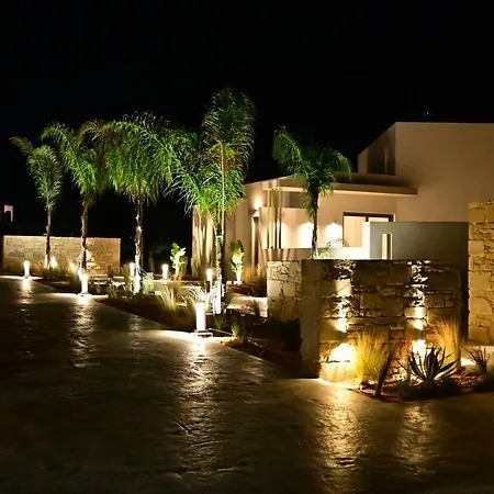 Kavos & Aparthotel Stavros (Crete)