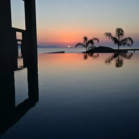 Kavos & 3* Stavros (Crete)